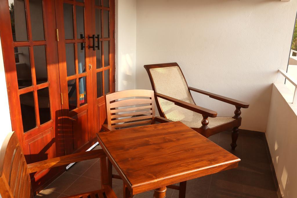 Blue Elephant Boutique Hotel Негомбо Экстерьер фото