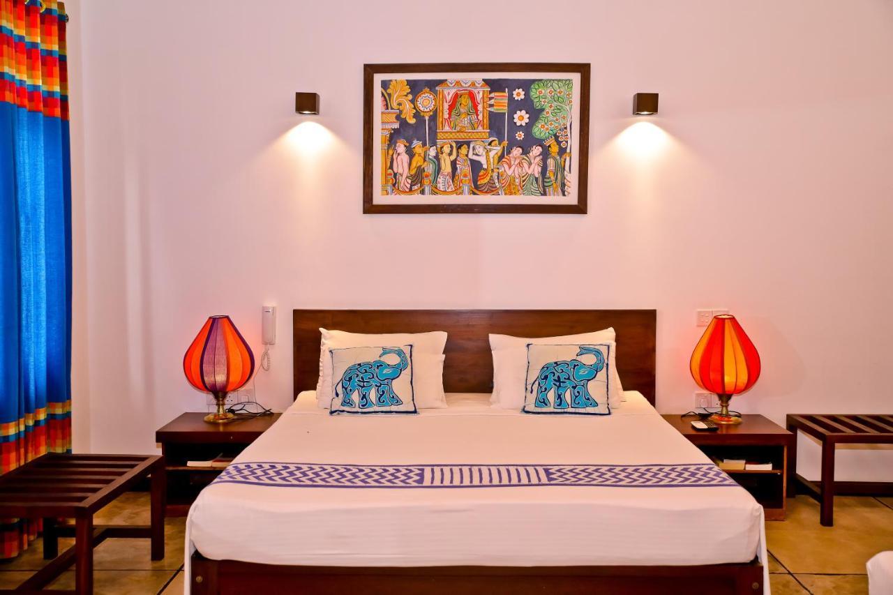 Blue Elephant Boutique Hotel Негомбо Экстерьер фото