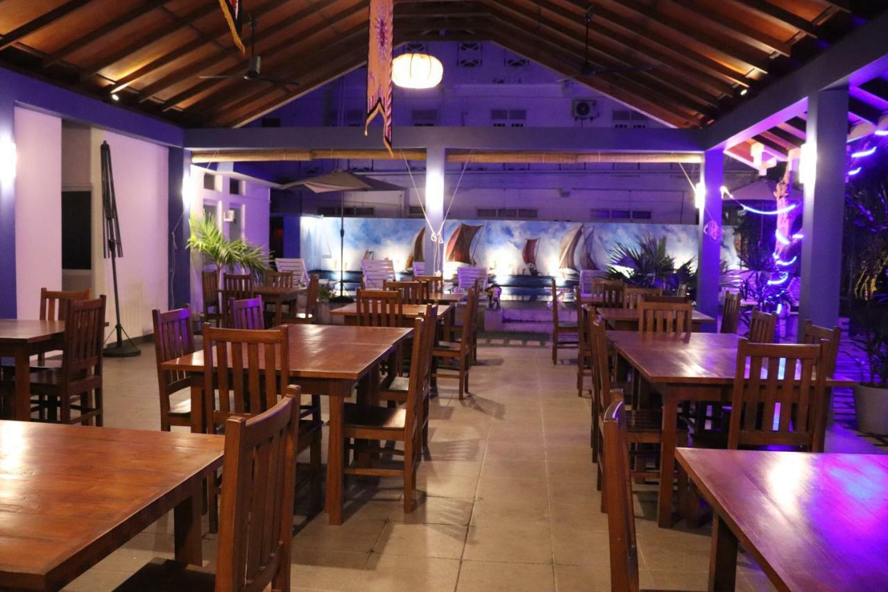 Blue Elephant Boutique Hotel Негомбо Экстерьер фото