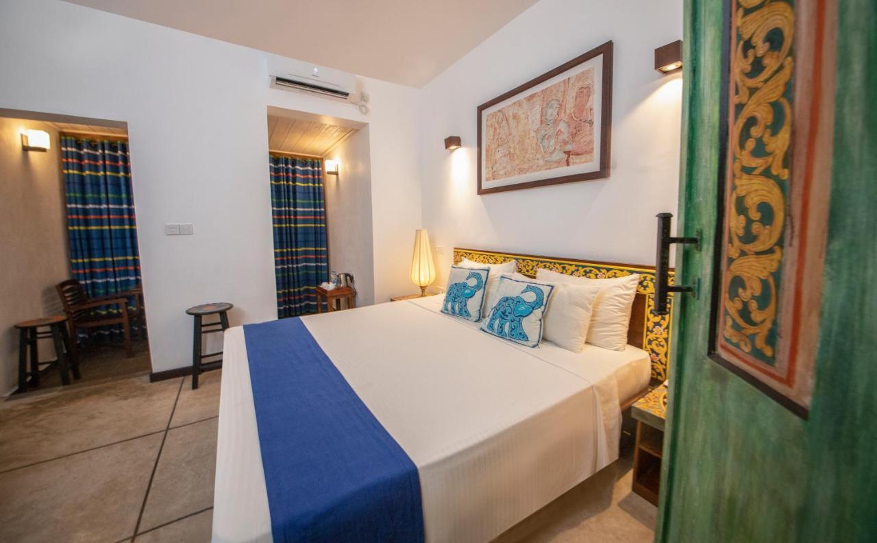 Blue Elephant Boutique Hotel Негомбо Экстерьер фото
